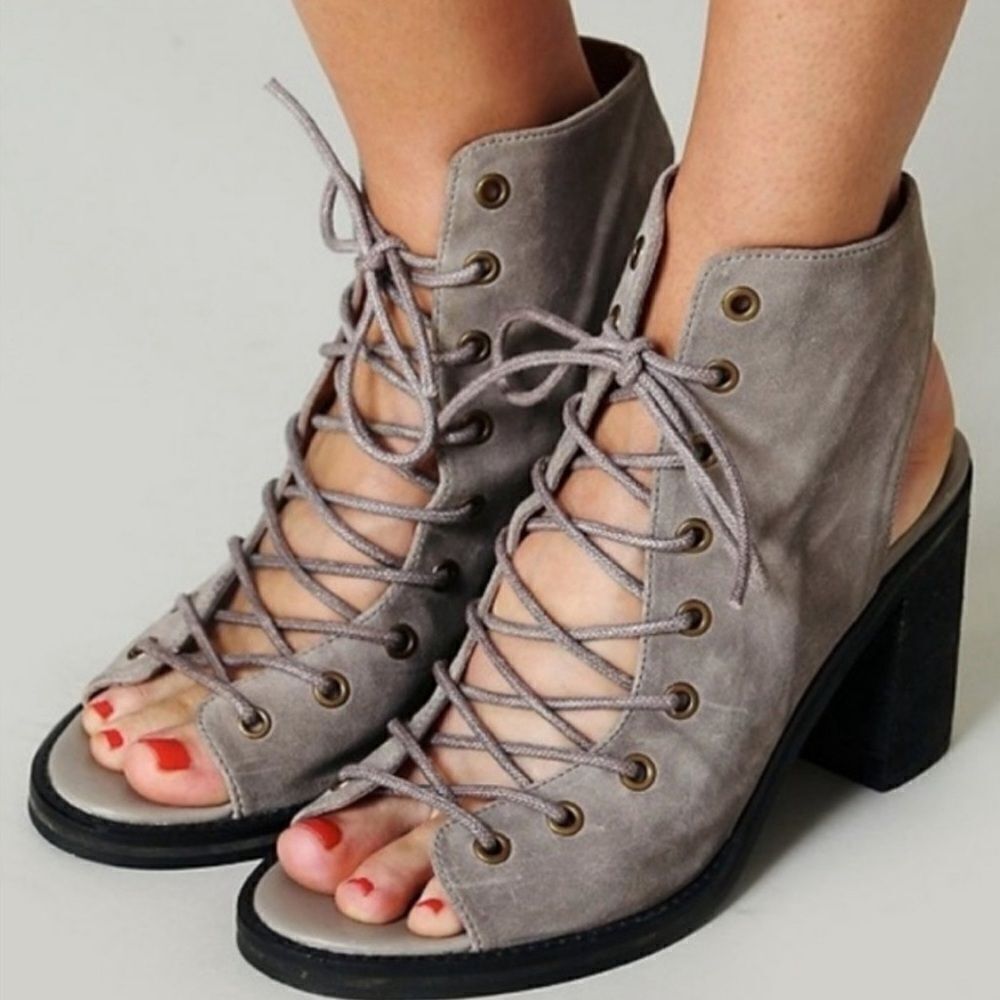 New Free People & Jeffrey Campbell Sandals Suede